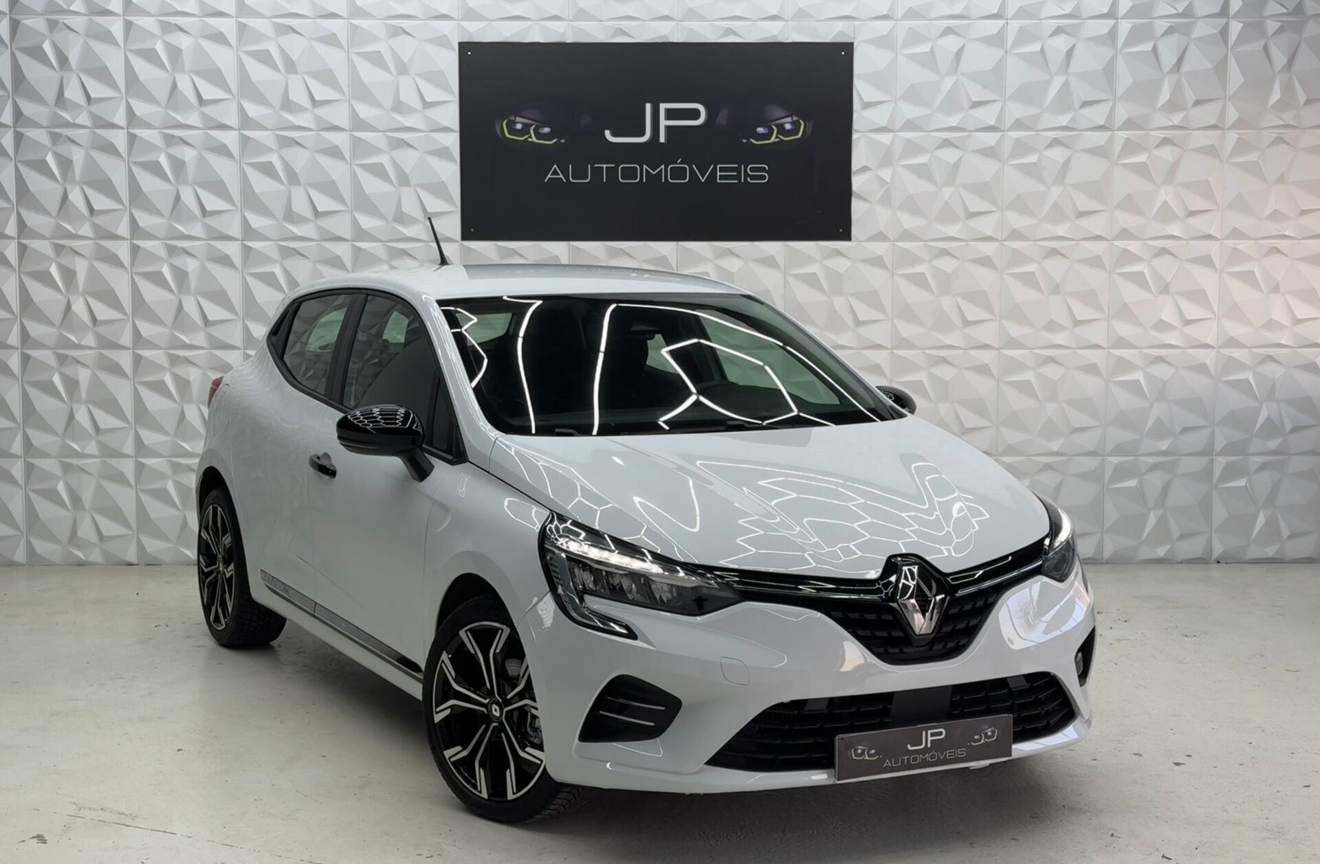 RENAULT Clio 1.0 TCe Intens