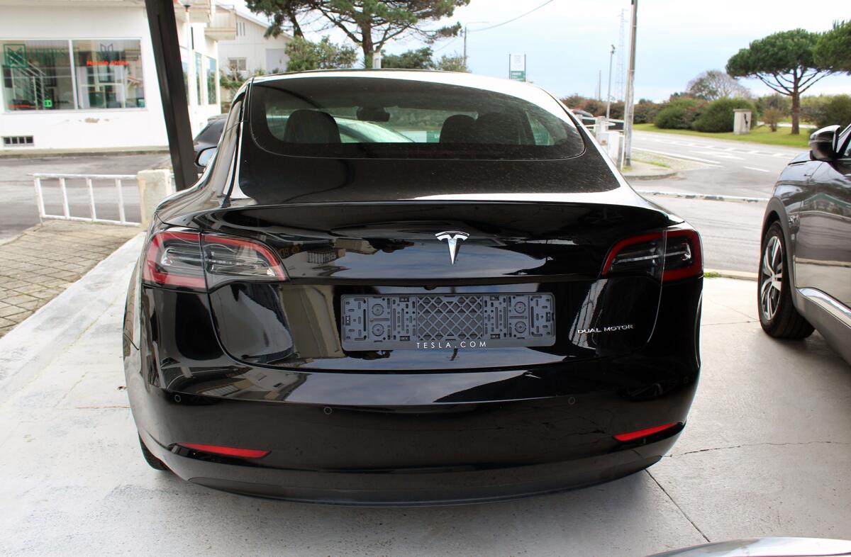 TESLA Model 3 Long-Range Dual Motor AWD