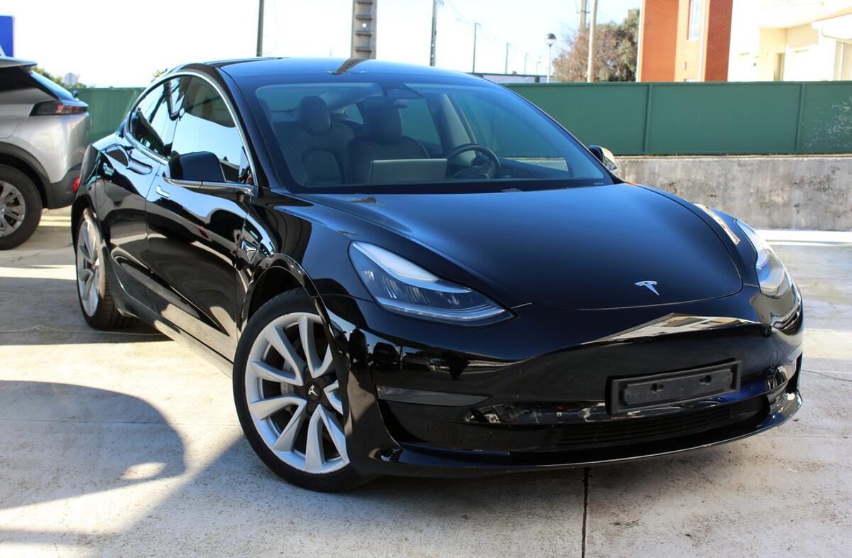 TESLA Model 3 Long-Range Dual Motor AWD