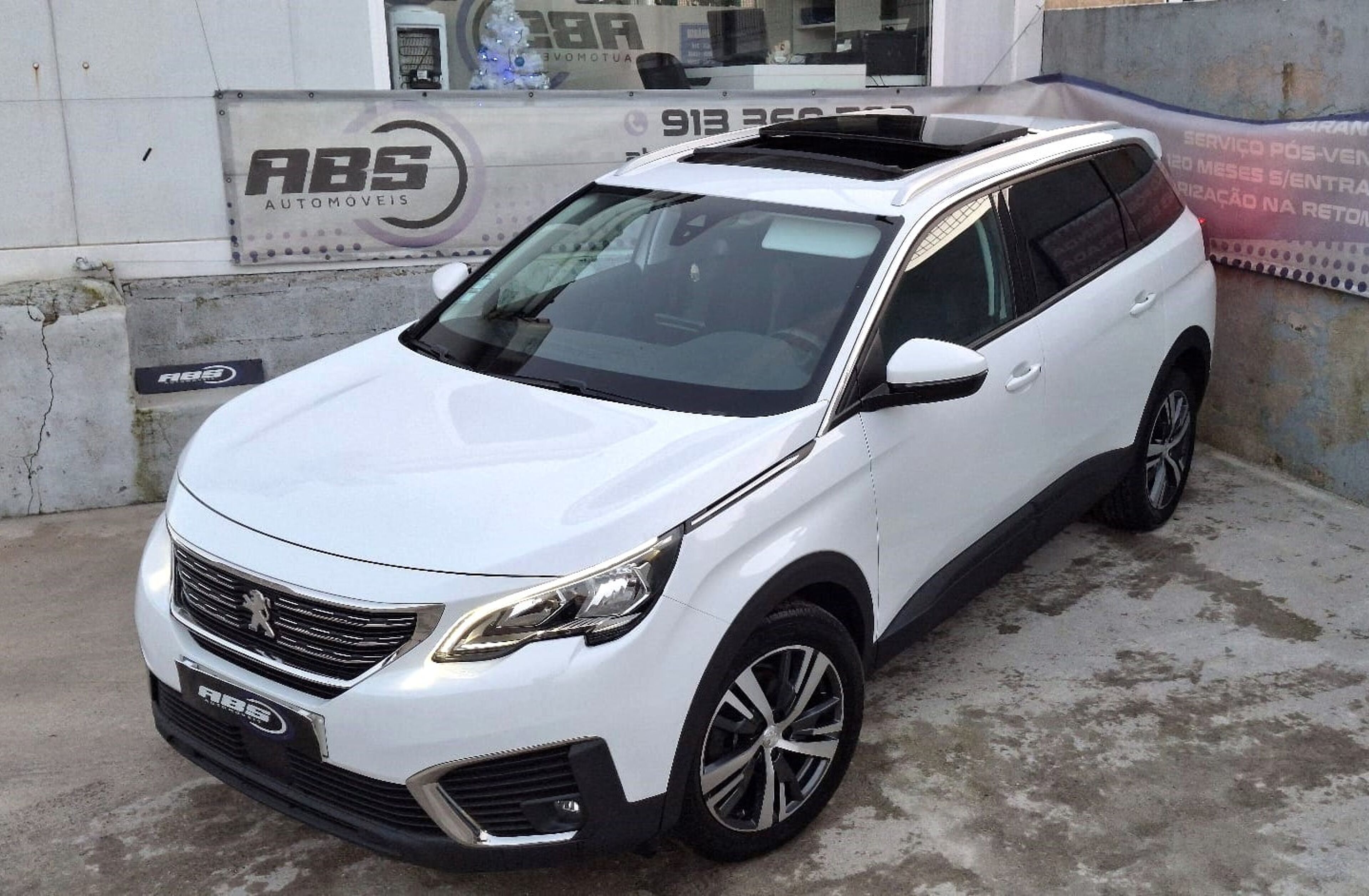 PEUGEOT 5008 1.6 BlueHDi Allure EAT6 J18