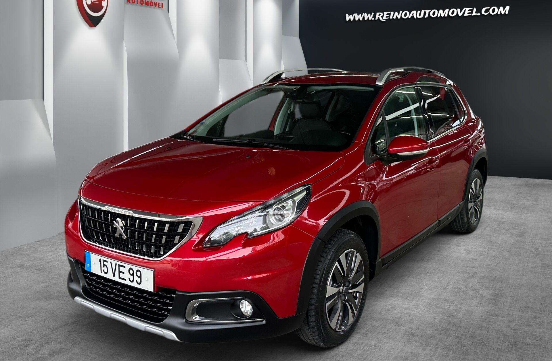 PEUGEOT 2008 1.2 PureTech Allure