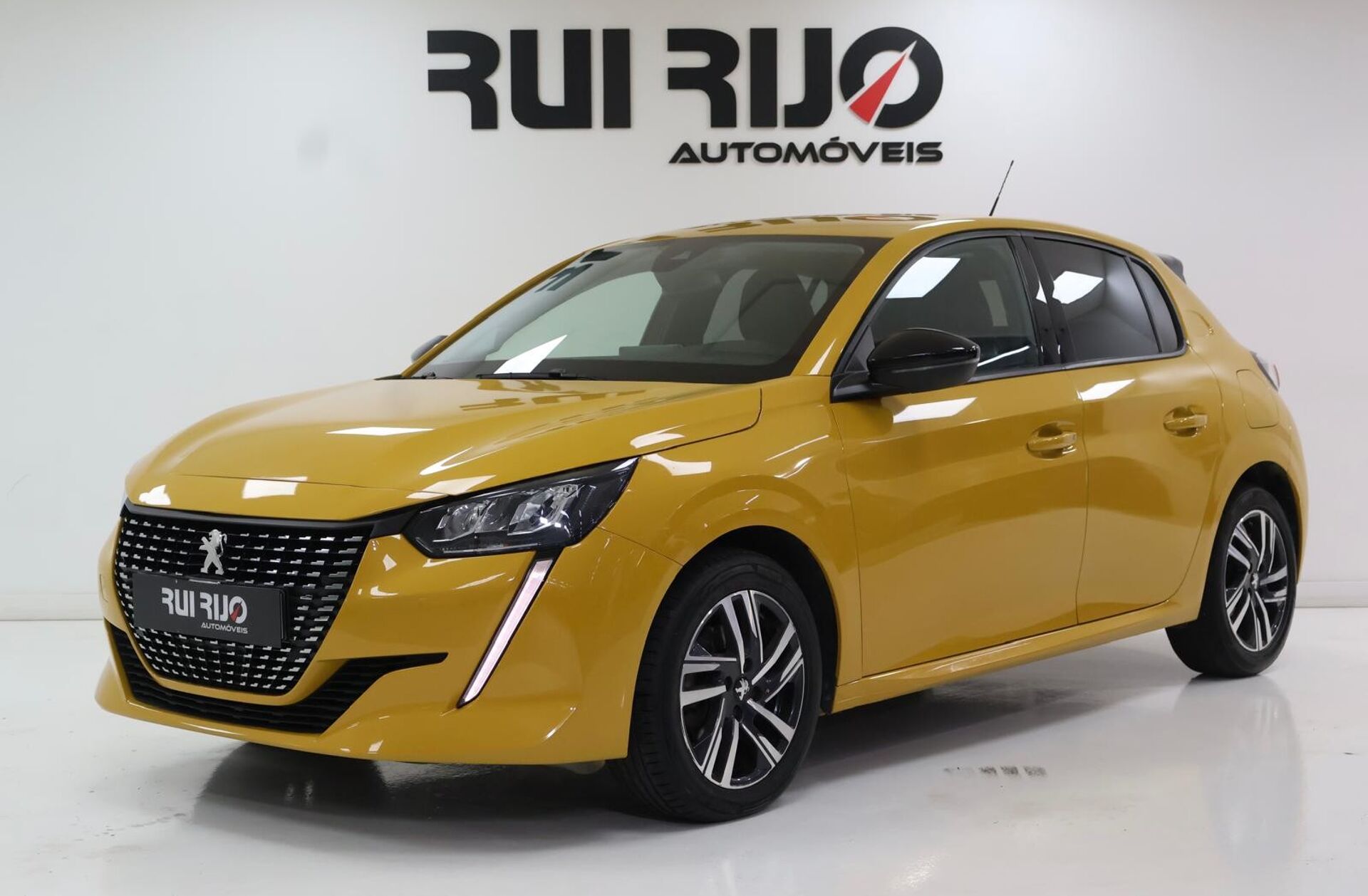 PEUGEOT 208 1.2 PureTech Allure EAT8