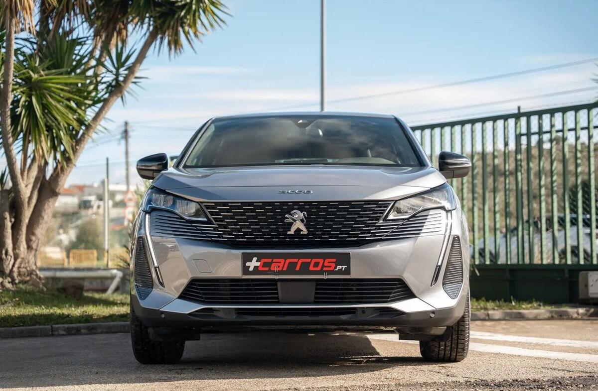 PEUGEOT 3008 1.6 Hybrid4 Allure Pack e-EAT8