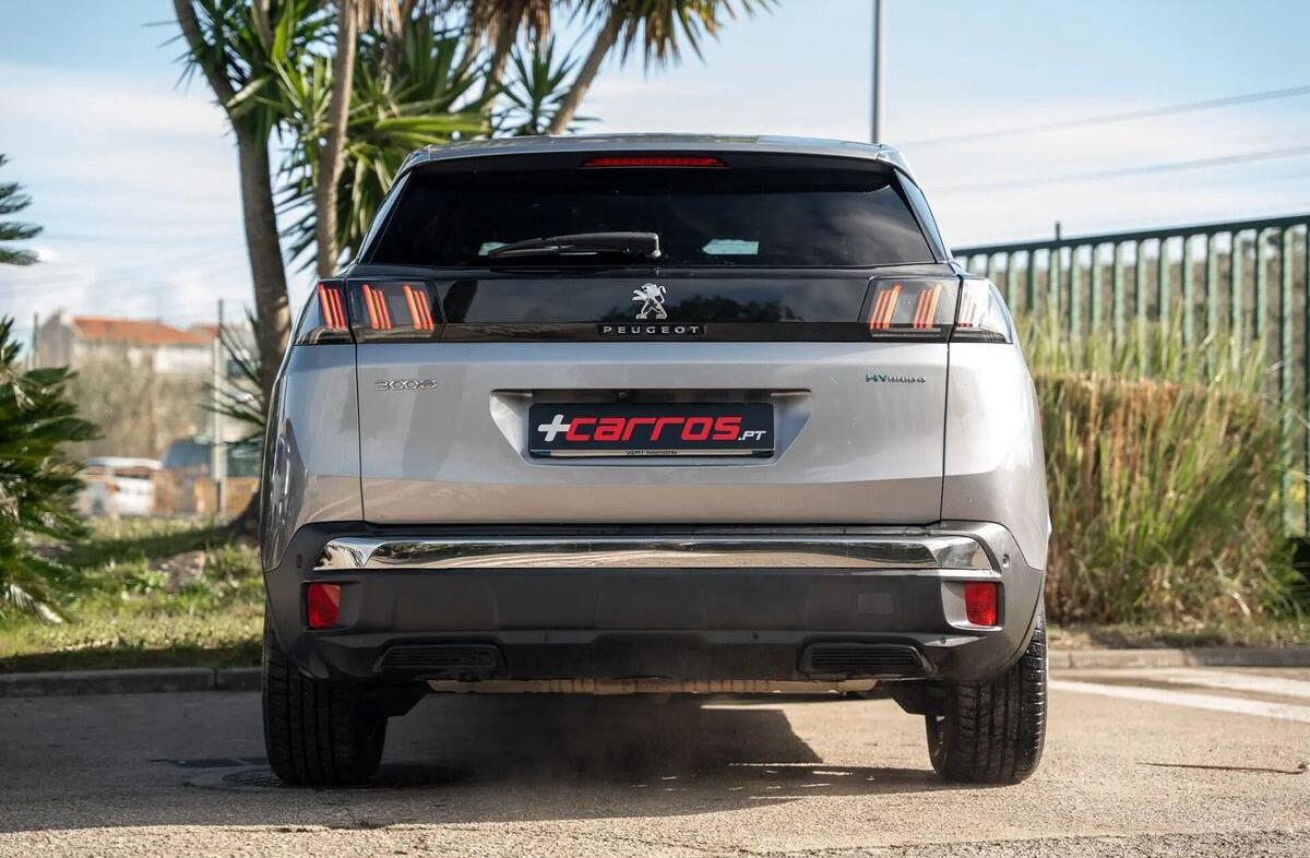 PEUGEOT 3008 1.6 Hybrid4 Allure Pack e-EAT8