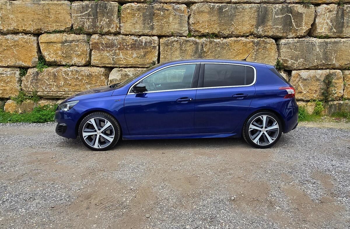 PEUGEOT 308 1.6 e-THP GT