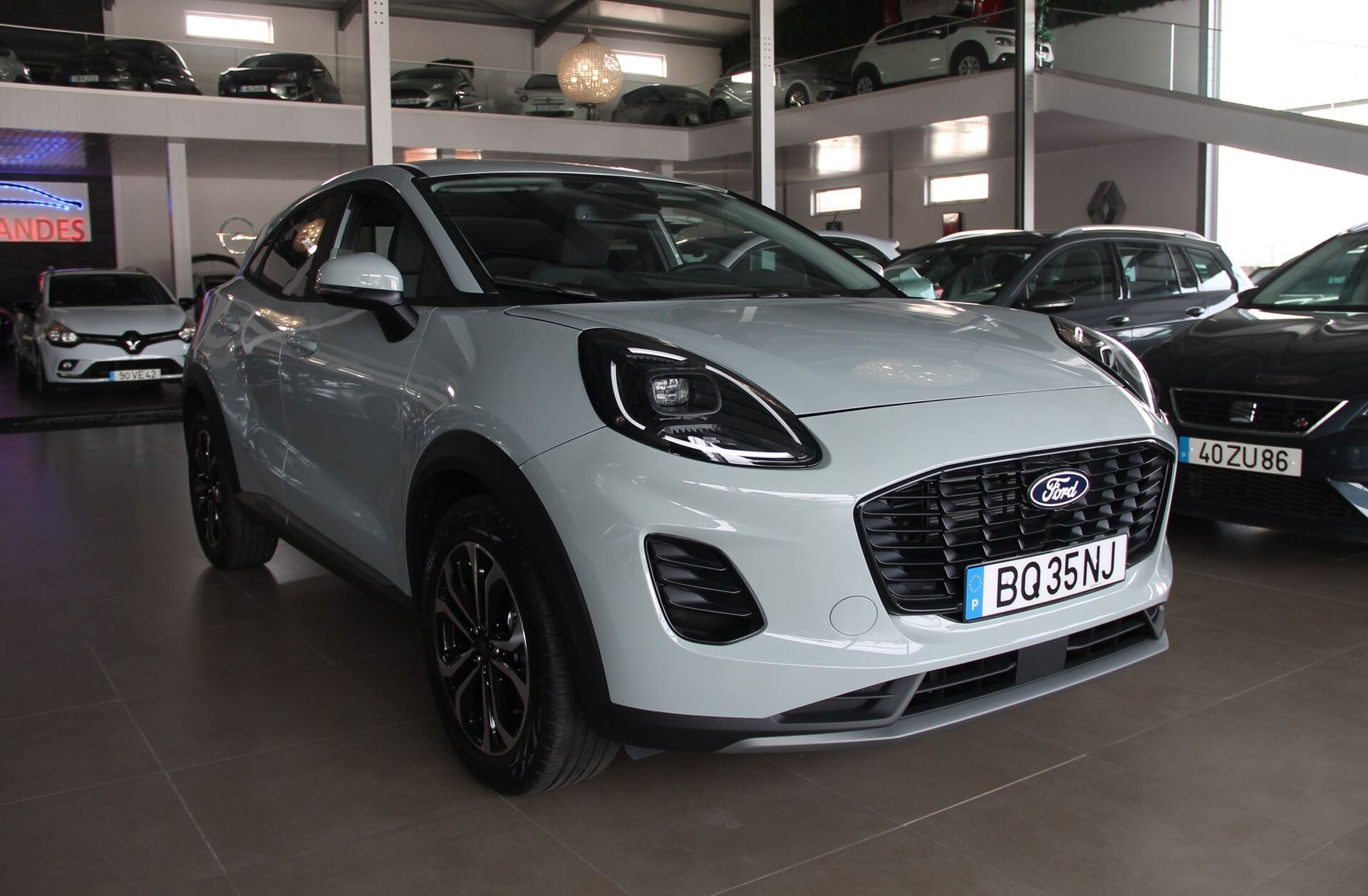 FORD Puma 1.0 EcoBoost mHEV Titanium