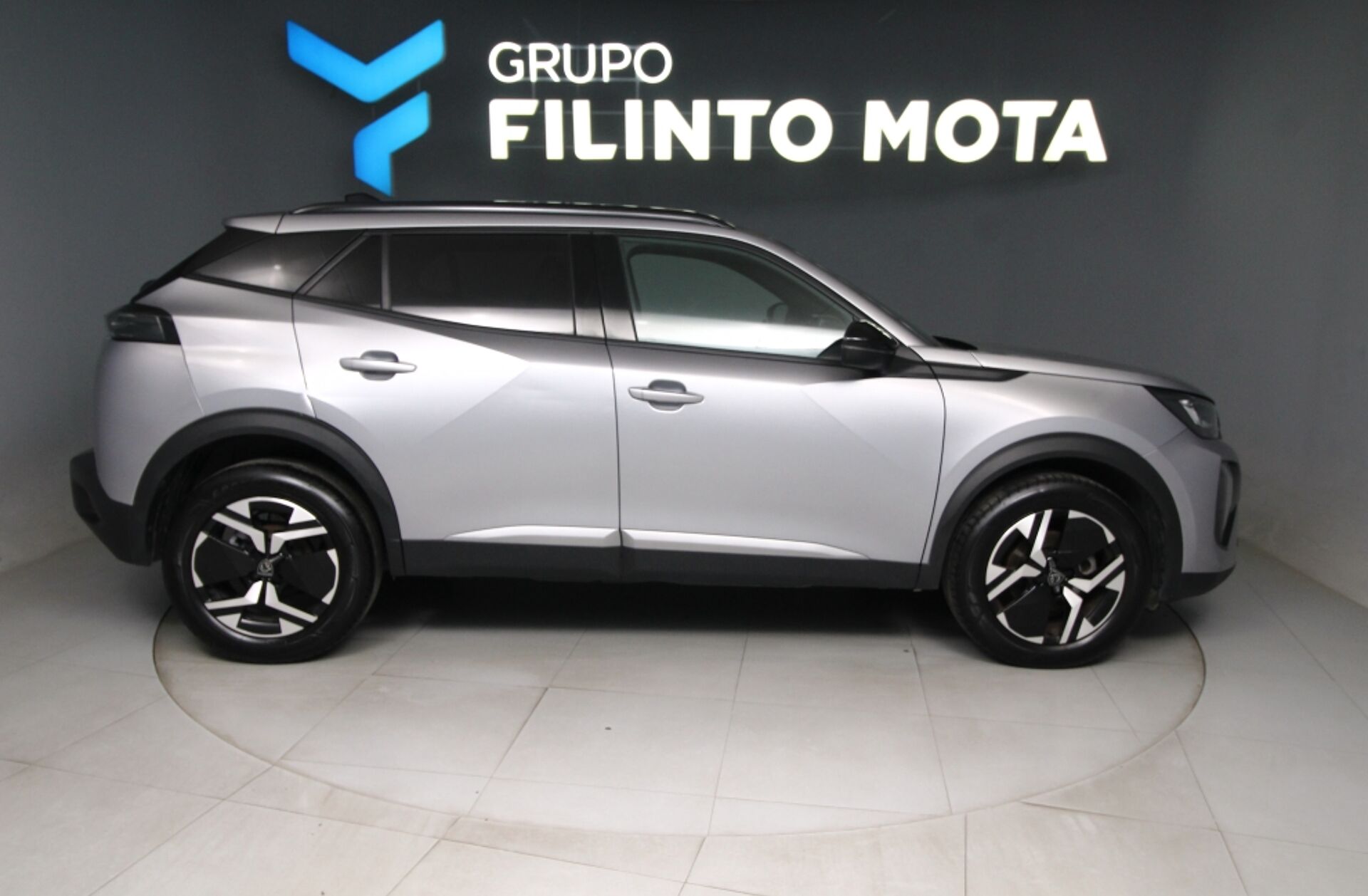 PEUGEOT 2008 1.2 PureTech Allure