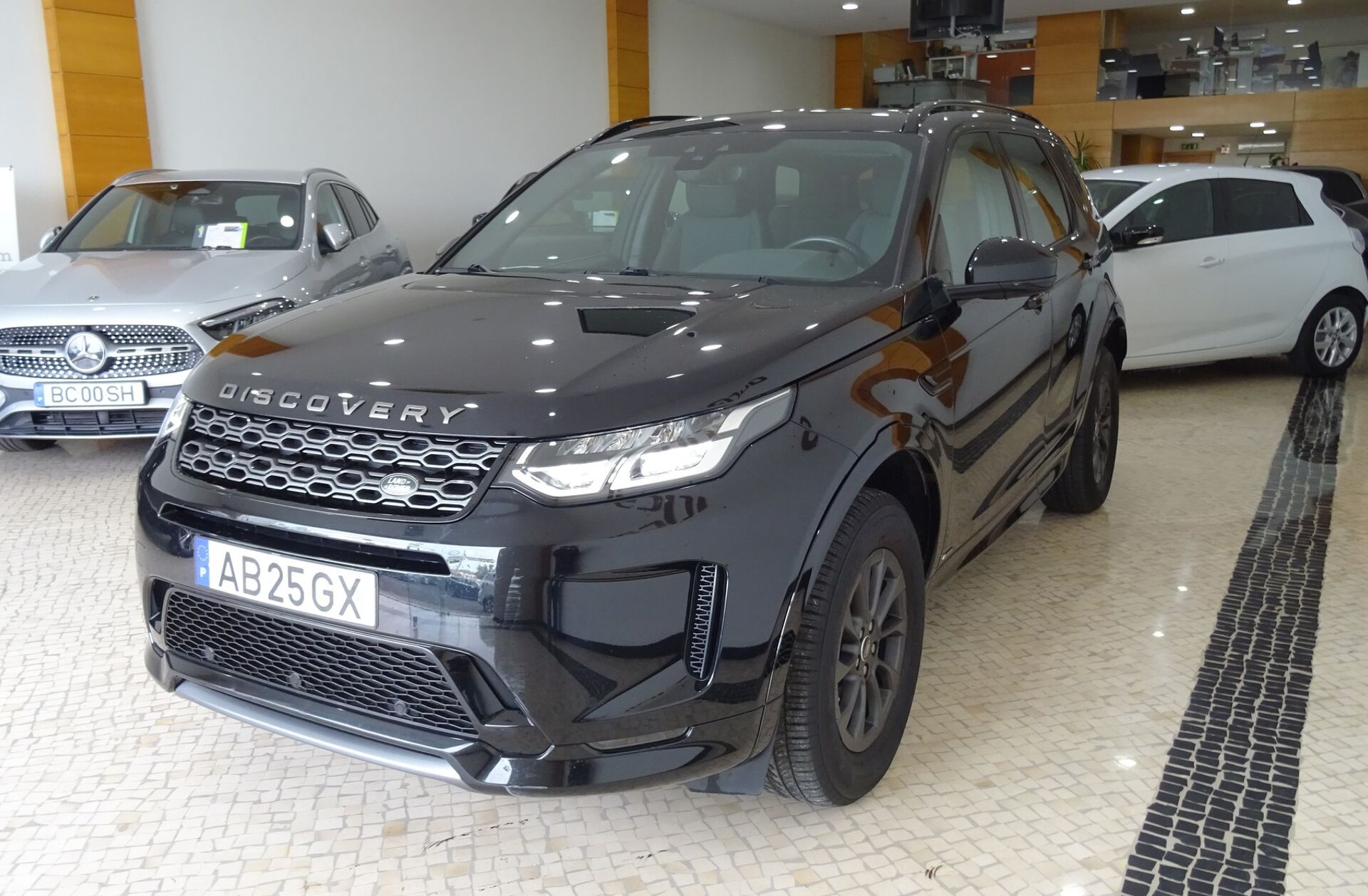 LAND ROVER Discovery S.2.0 eD4 R-Dynamic 7L