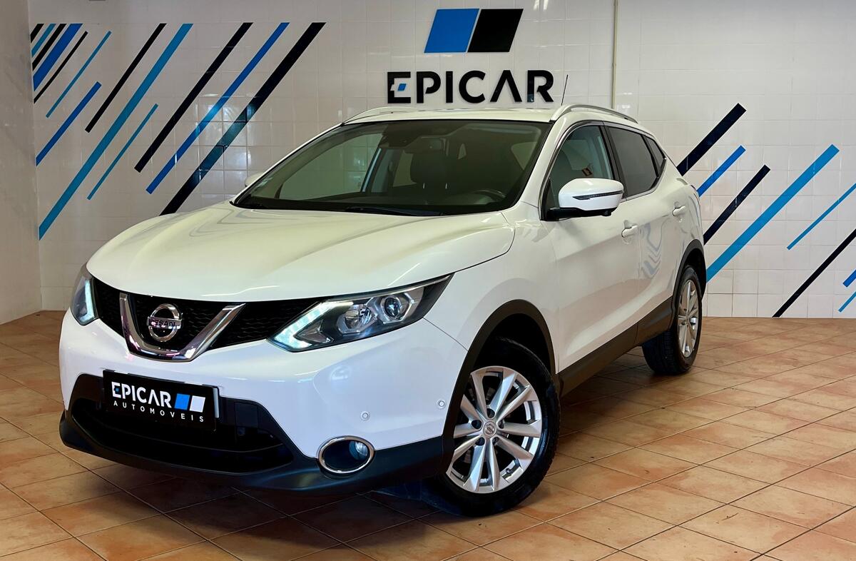 NISSAN Qashqai 1.5 dCi N-Connecta