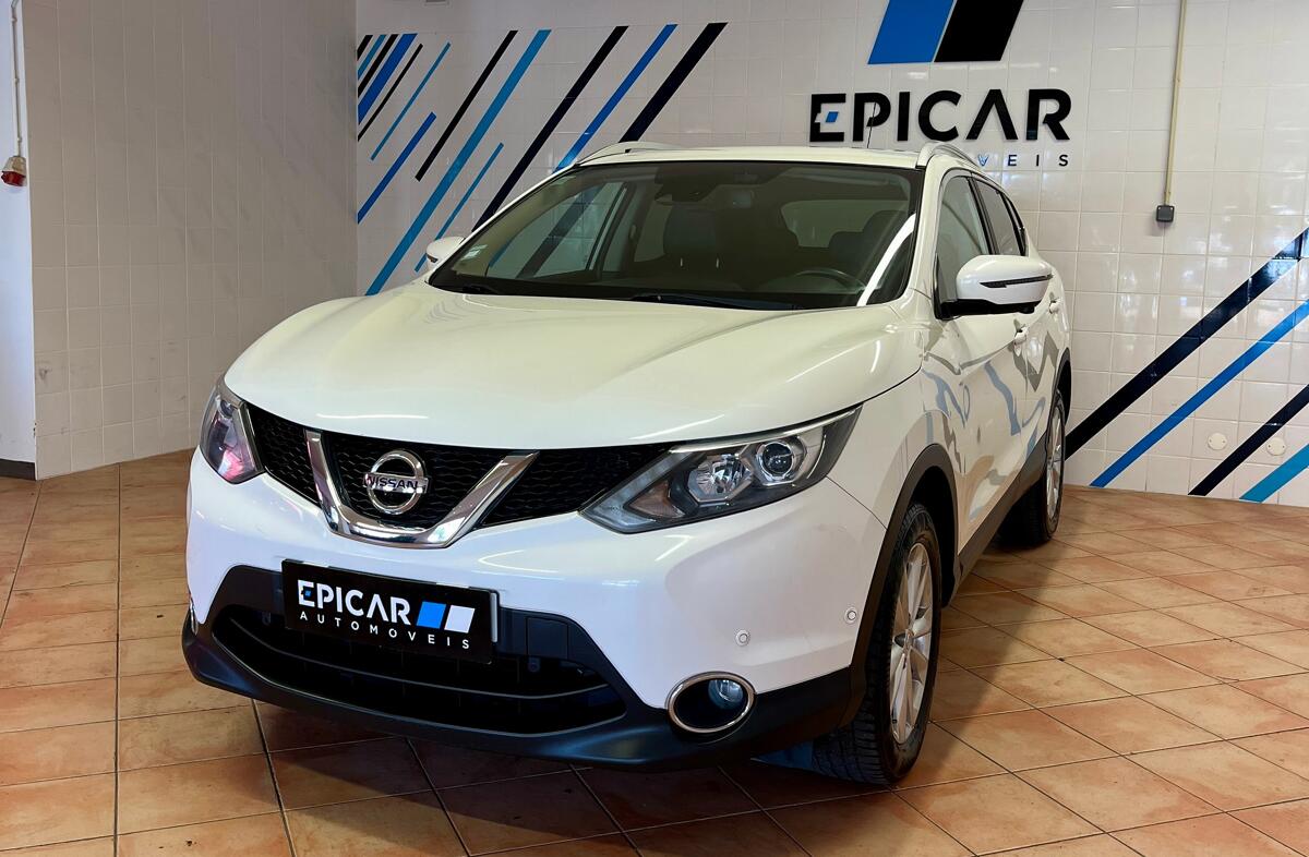 NISSAN Qashqai 1.5 dCi N-Connecta