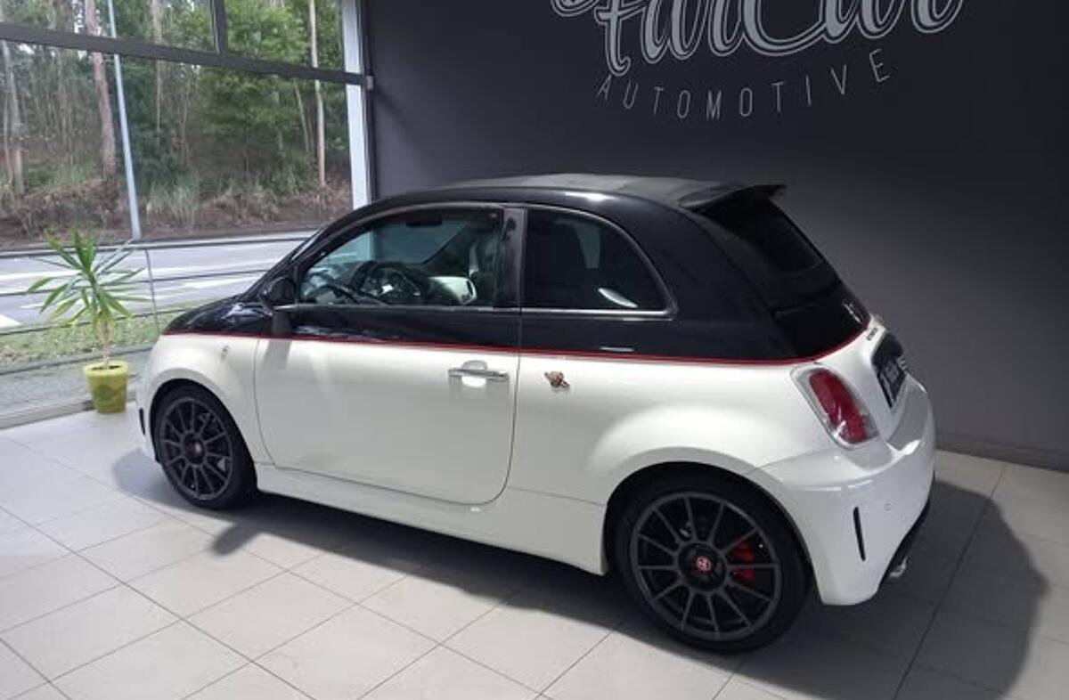 FIAT 500 C 1.4 T-Jet Abarth Competizione