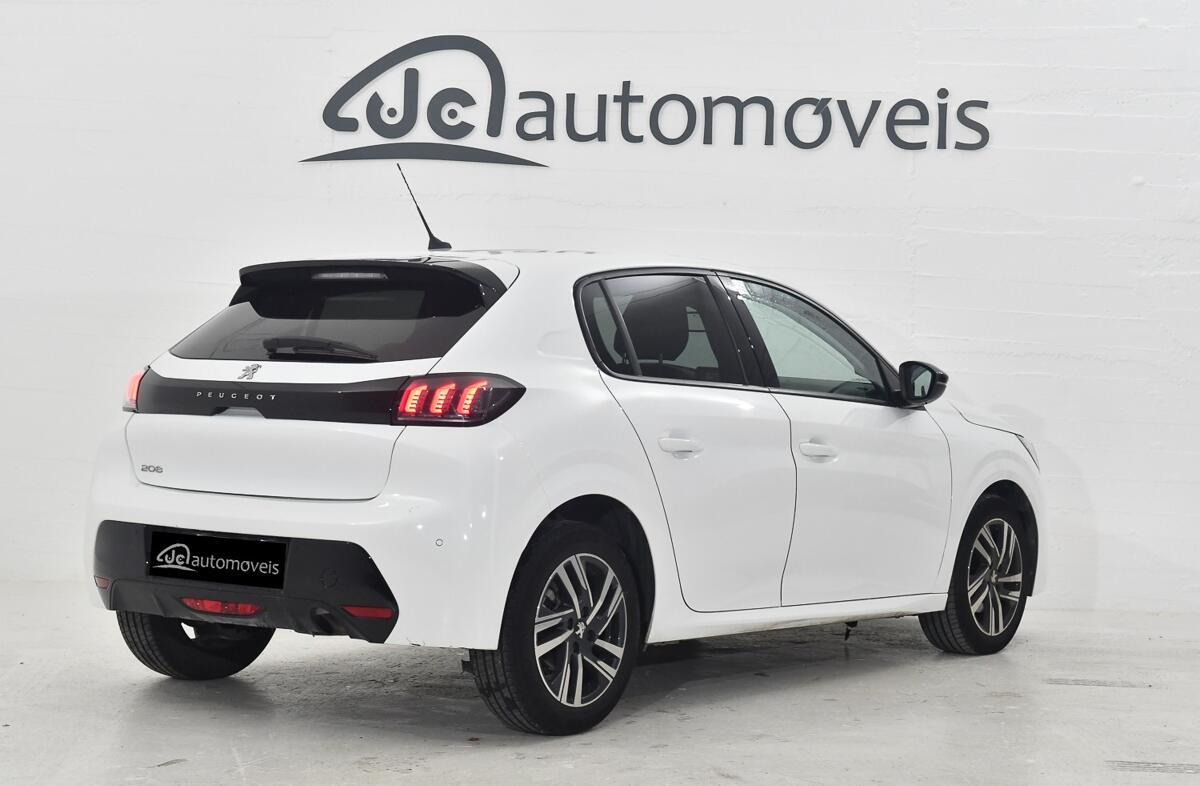 PEUGEOT 208 1.2 PureTech Active Pack
