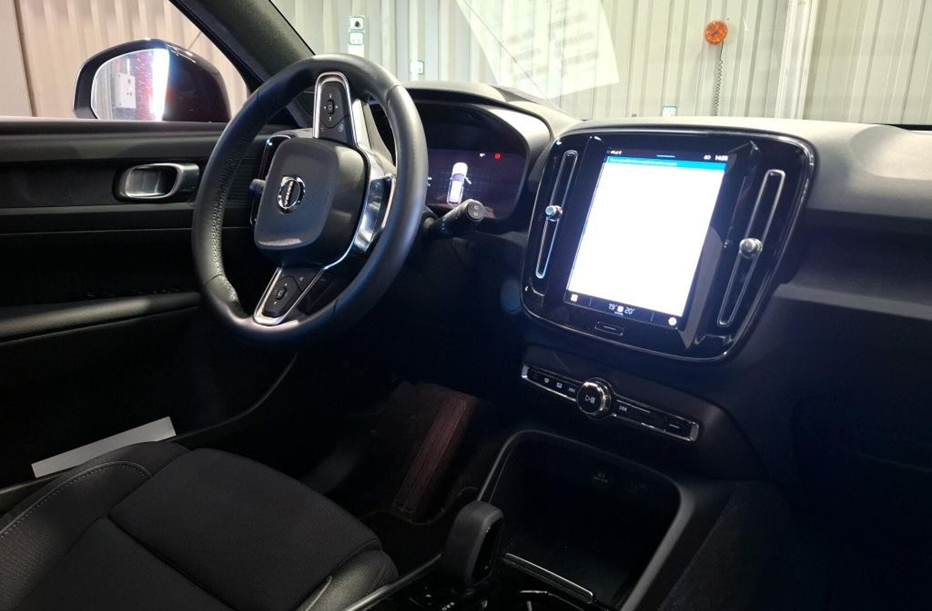 VOLVO XC40 Recharge Core