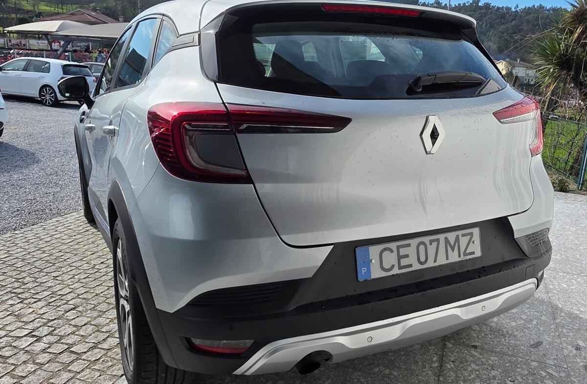 RENAULT Captur 1.0 TCe Exclusive