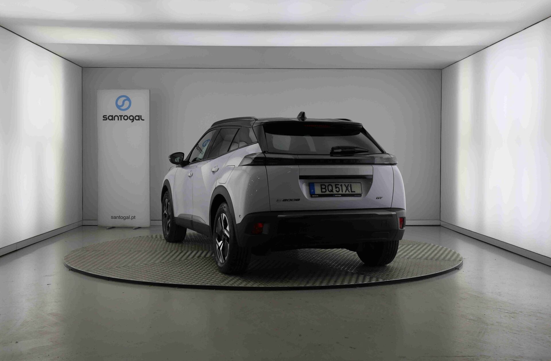 PEUGEOT 2008 e- 54 kWh GT