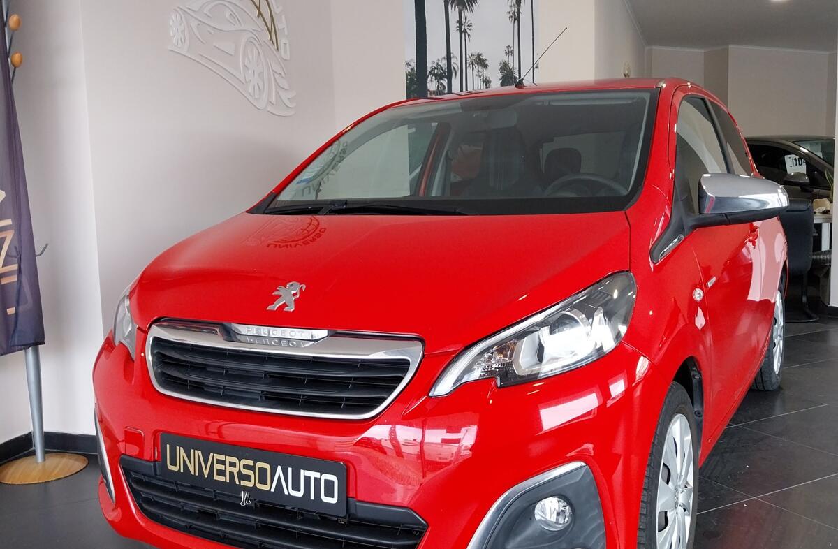 PEUGEOT 108 1.0 VTi Style
