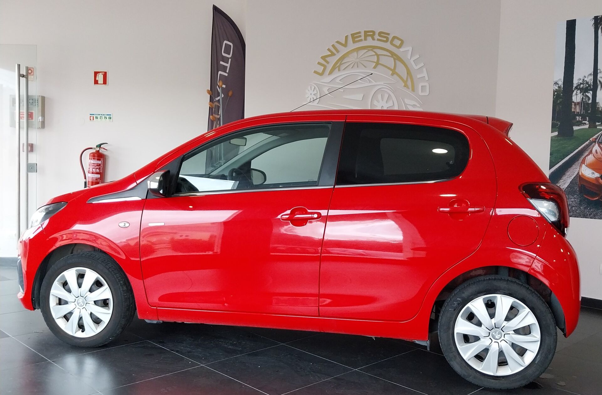 PEUGEOT 108 1.0 VTi Style