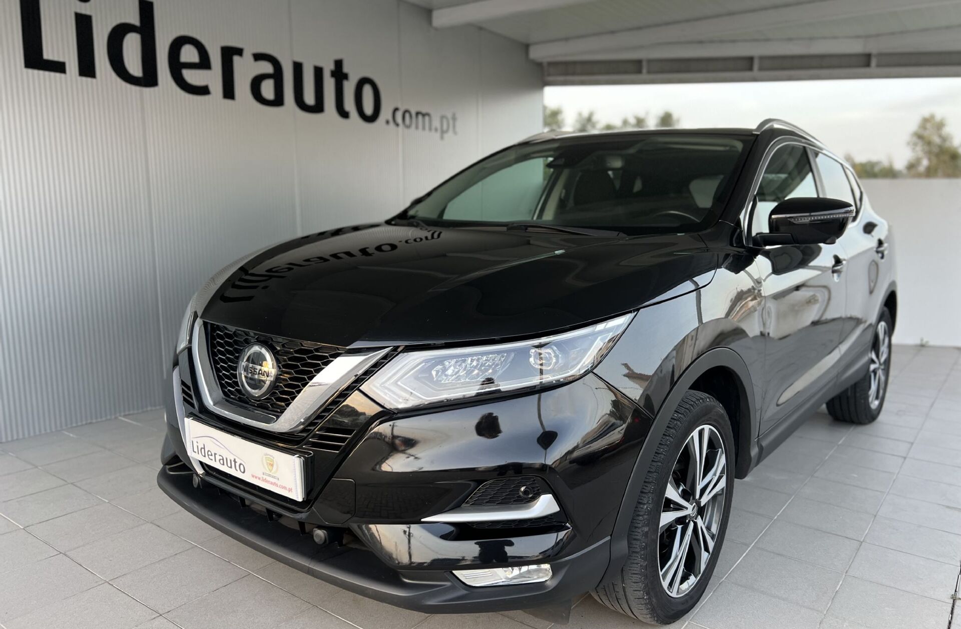 NISSAN Qashqai 1.5 DCI N-Connecta J18 360