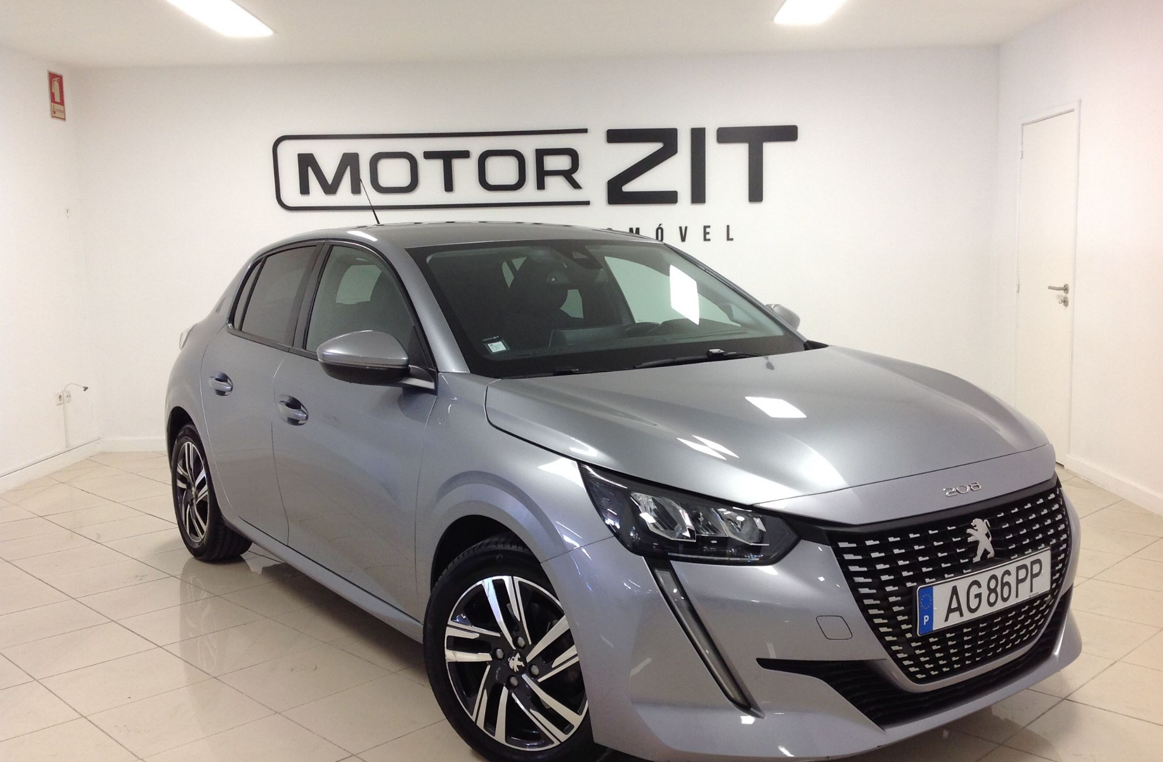 PEUGEOT 208 1.2 PureTech Allure