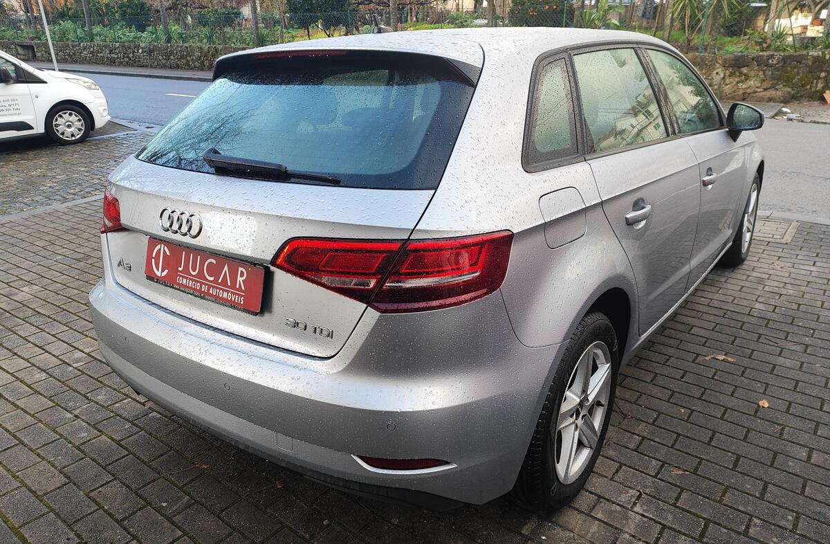 AUDI A3 30 TDI S tronic