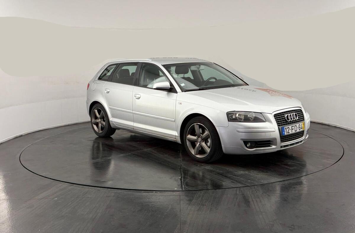 AUDI A3 2.0 TDi Ambiente S tronic
