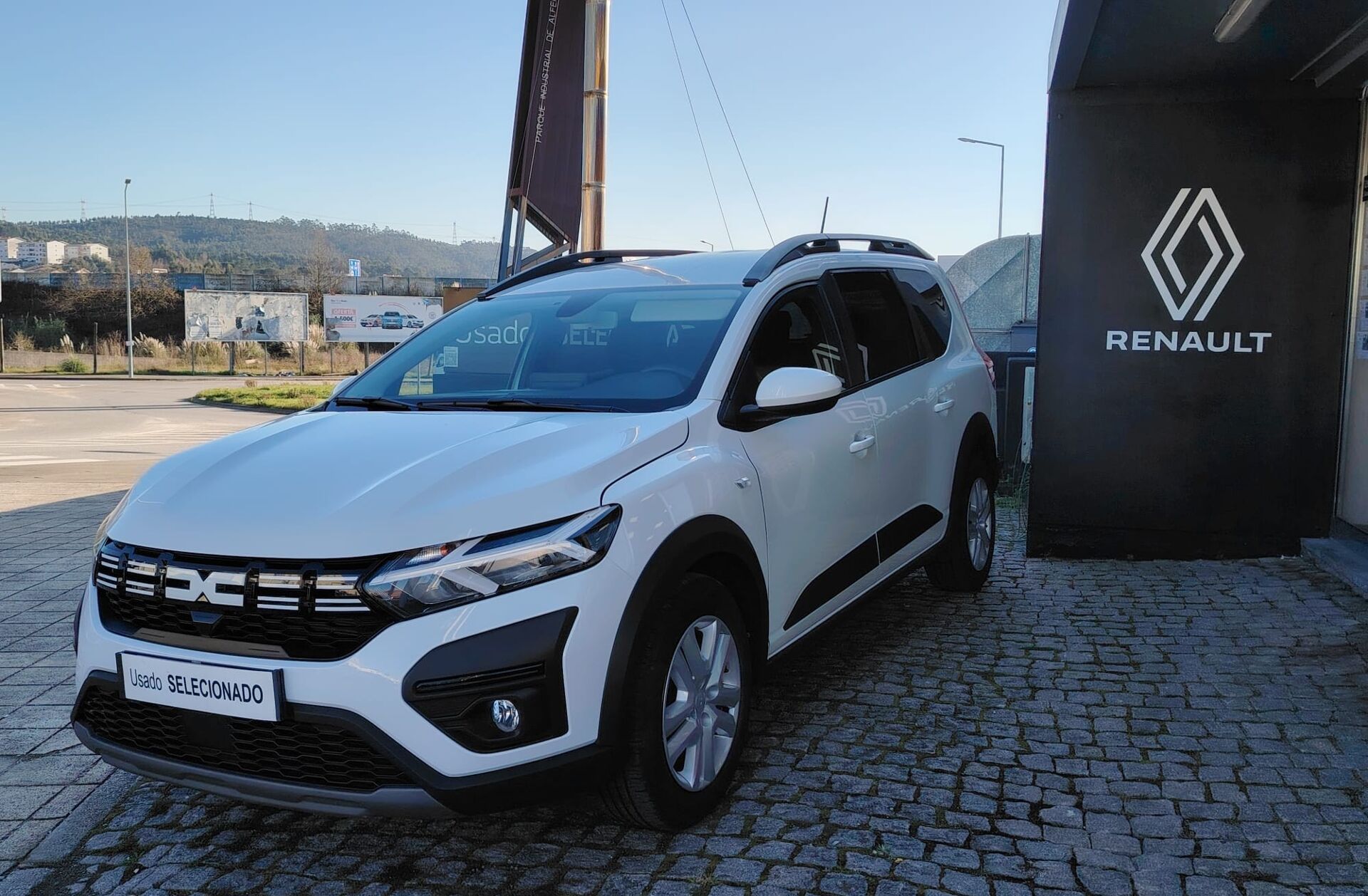 DACIA Jogger 1.0 TCe Essential