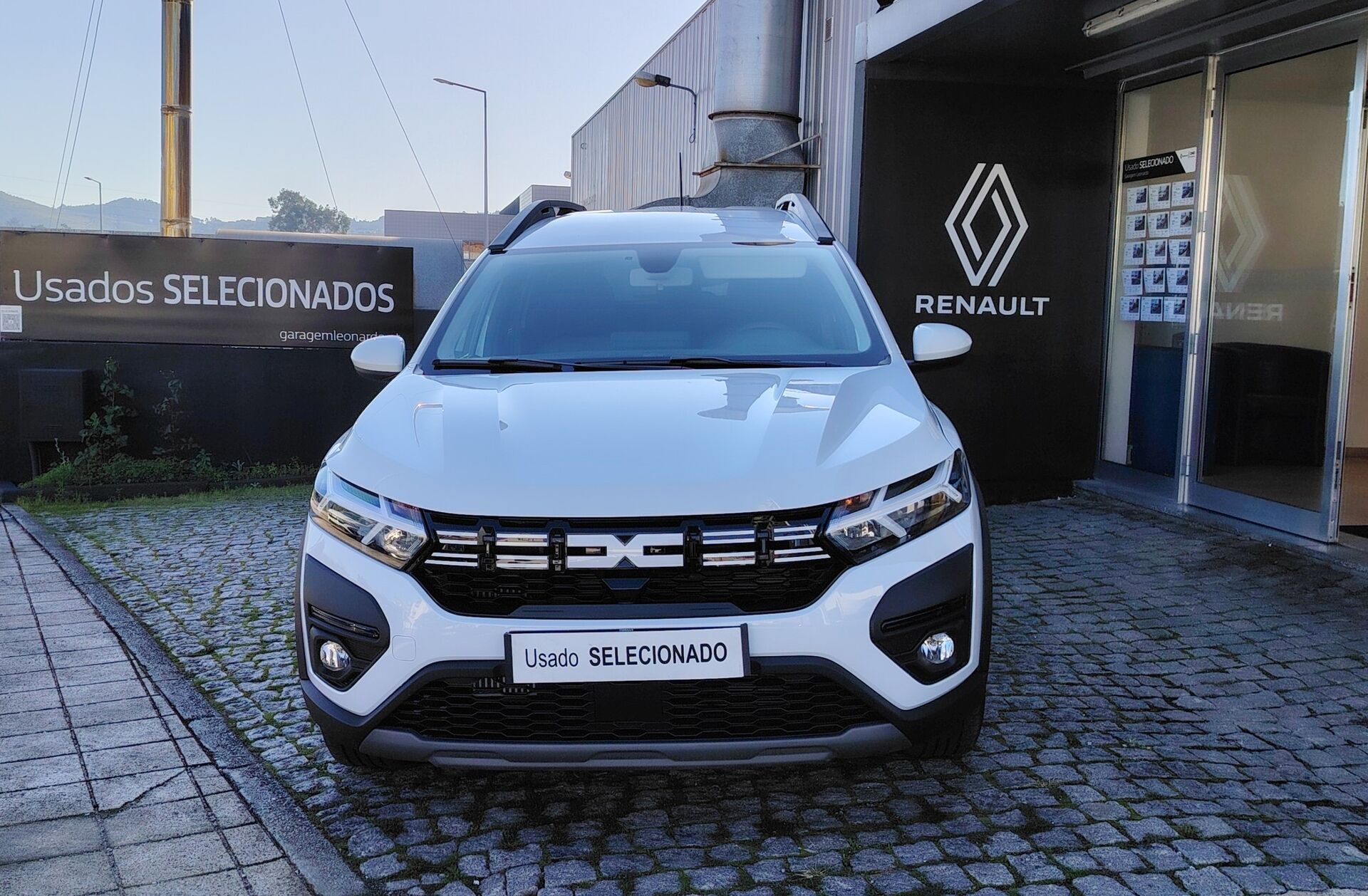 DACIA Jogger 1.0 TCe Essential