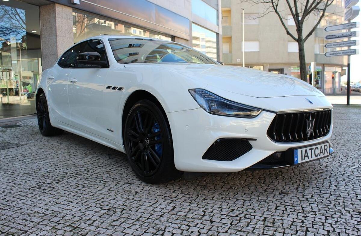MASERATI Ghibli 2.0 GT