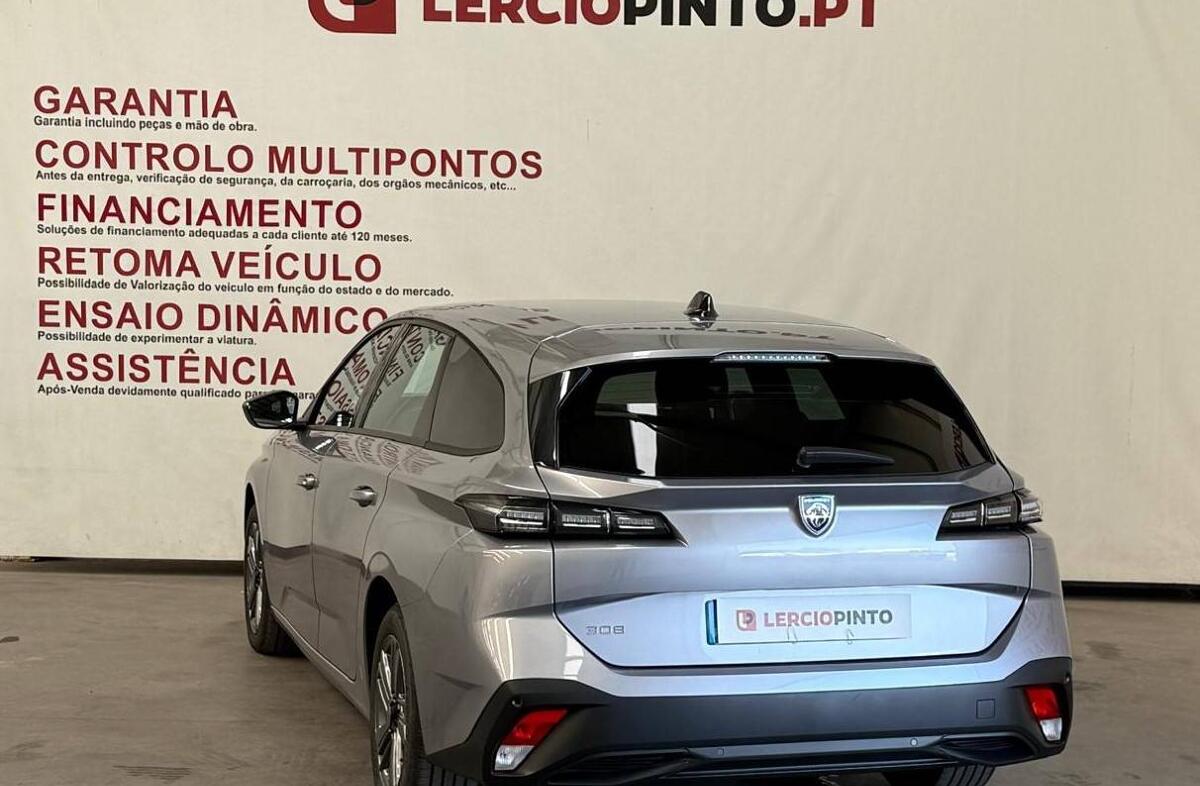 PEUGEOT 308 1.2 PureTech Active Pack