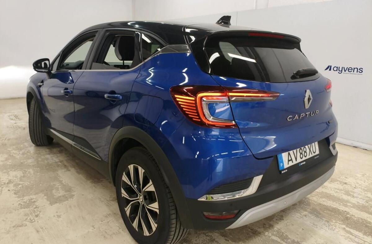RENAULT Captur 1.6 E-Tech Plug-In Hybrid Techno