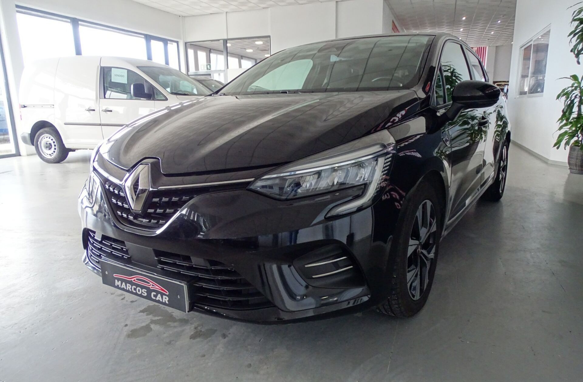 RENAULT Clio 1.0 TCe Intens