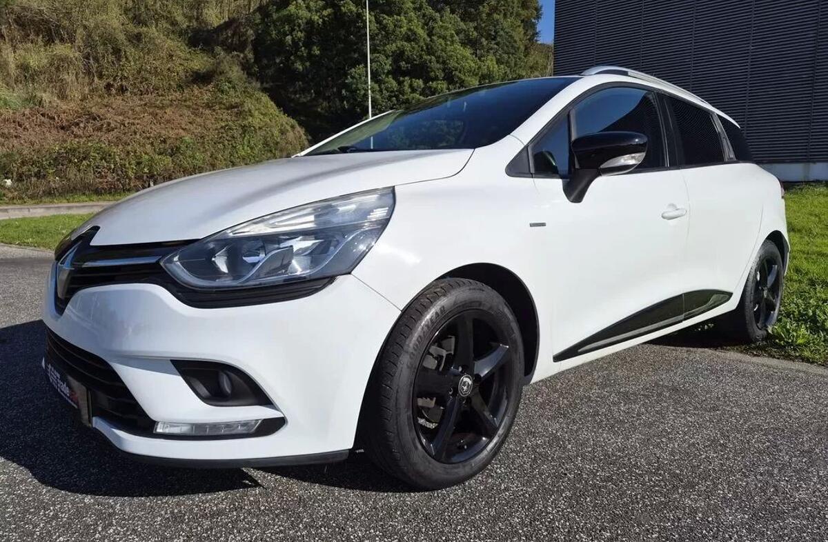 RENAULT Clio 0.9 TCe Limited Edition