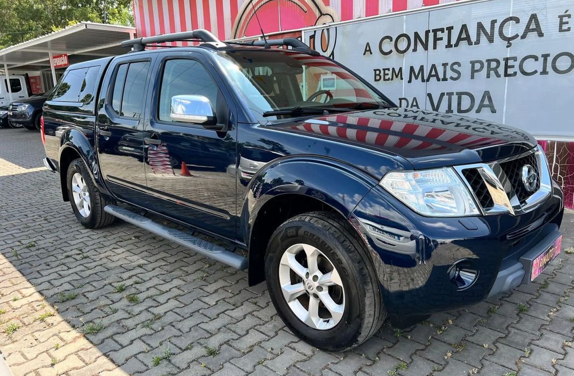 NISSAN Navara 2.5 dCi CD LE Hi-Tech +P.Premium 4WD