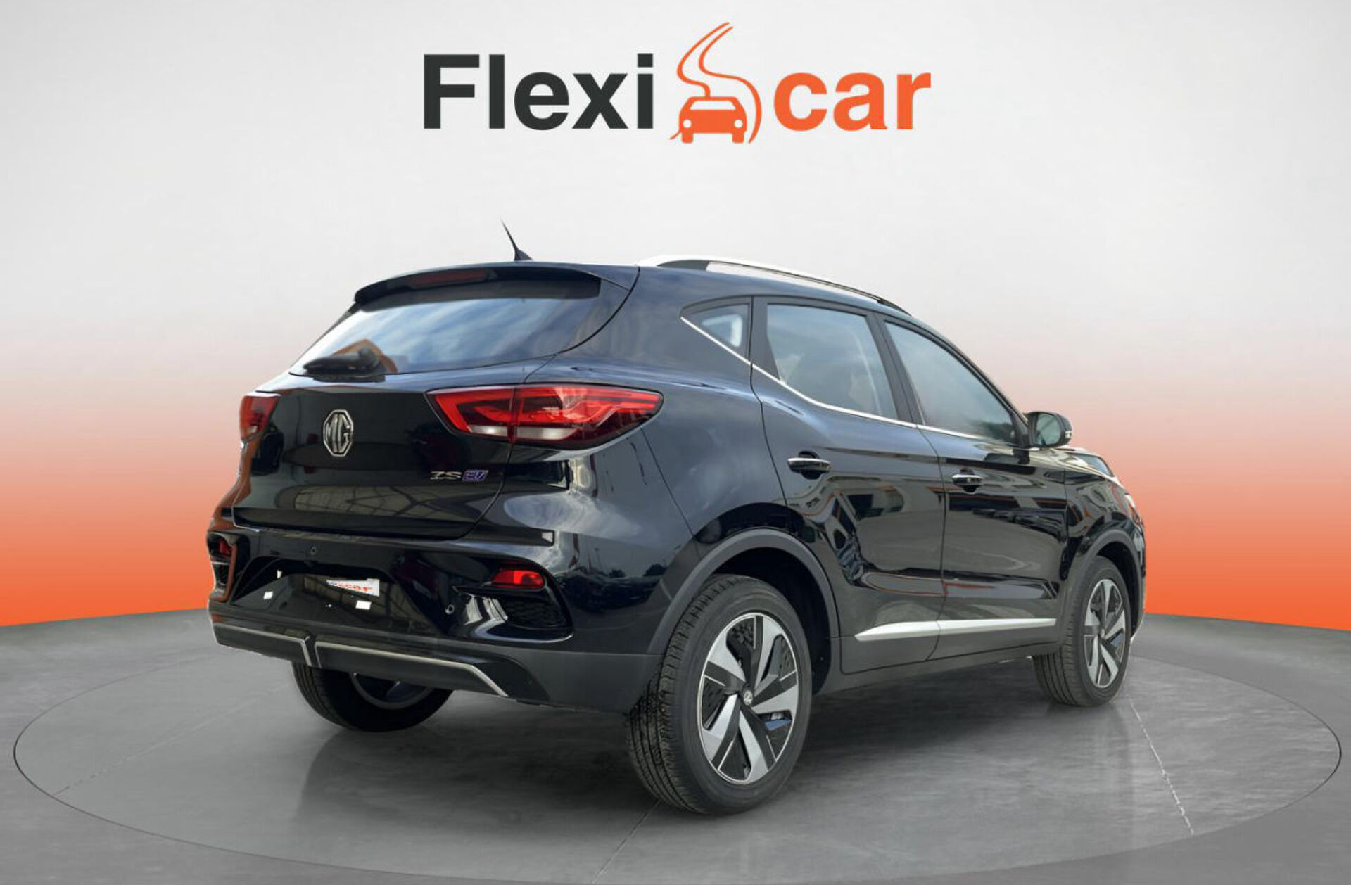 MG ZS 72.6 kWh Luxury OBC 11 kW