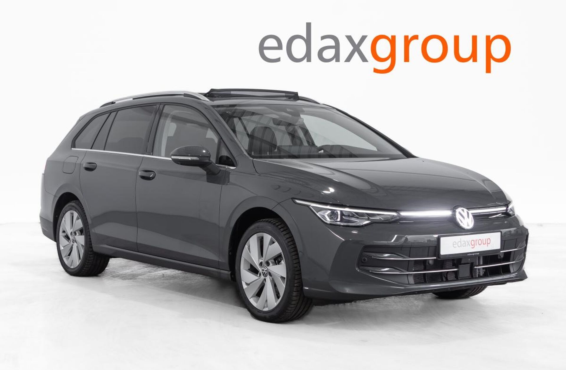 VOLKSWAGEN Golf Variant 1.5 eTSI Life DSG