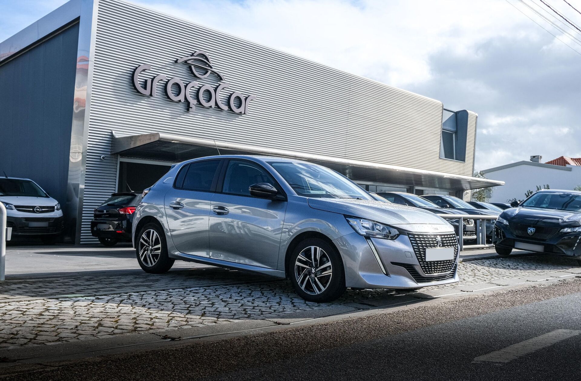 PEUGEOT 208 1.2 PureTech Active Pack