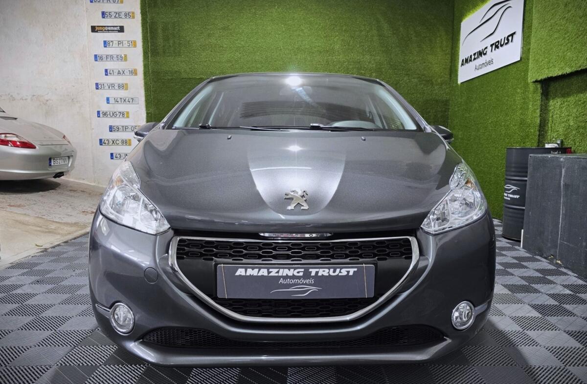PEUGEOT 208 1.2 PureTech Active