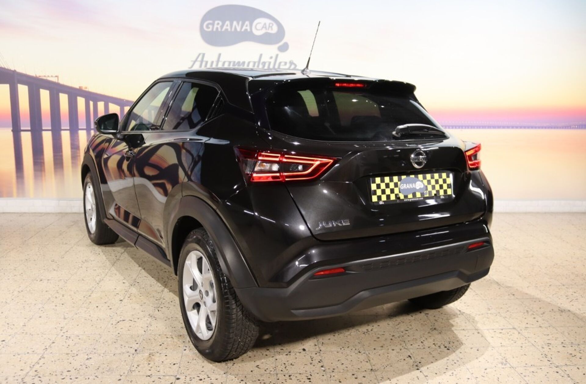 NISSAN Juke 1.0 DIG-T N-Connecta