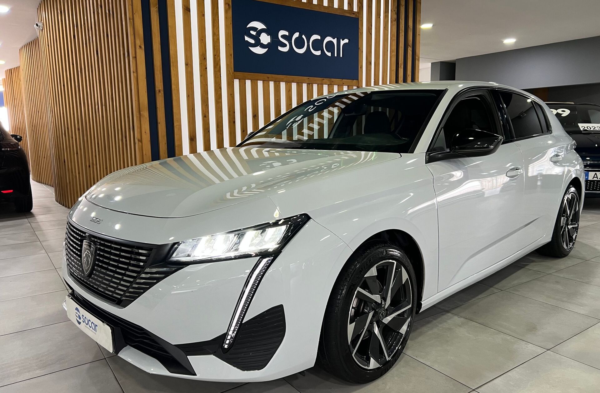 PEUGEOT 308 1.2 PureTech Allure