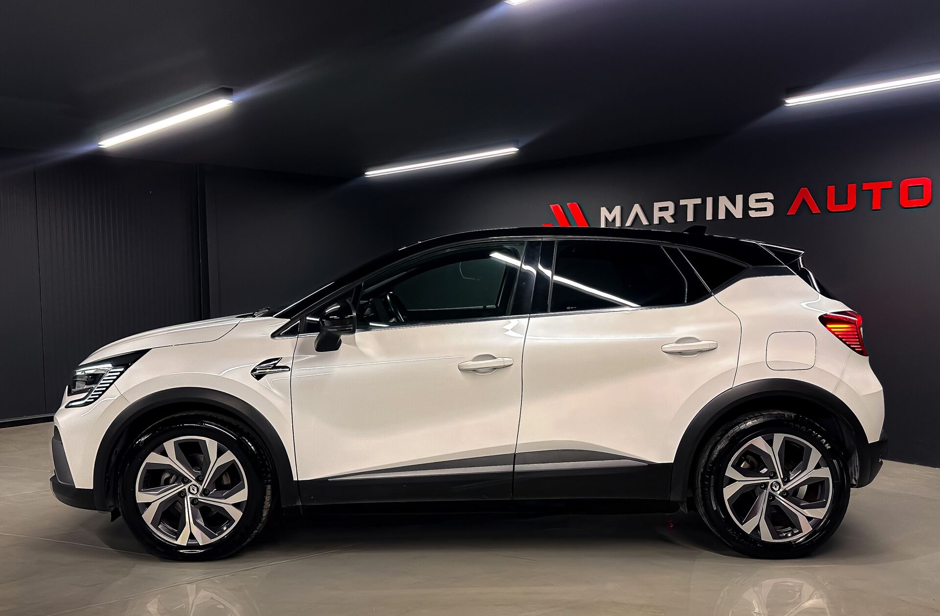 RENAULT Captur 1.6 E-Tech Plug-In RS Line