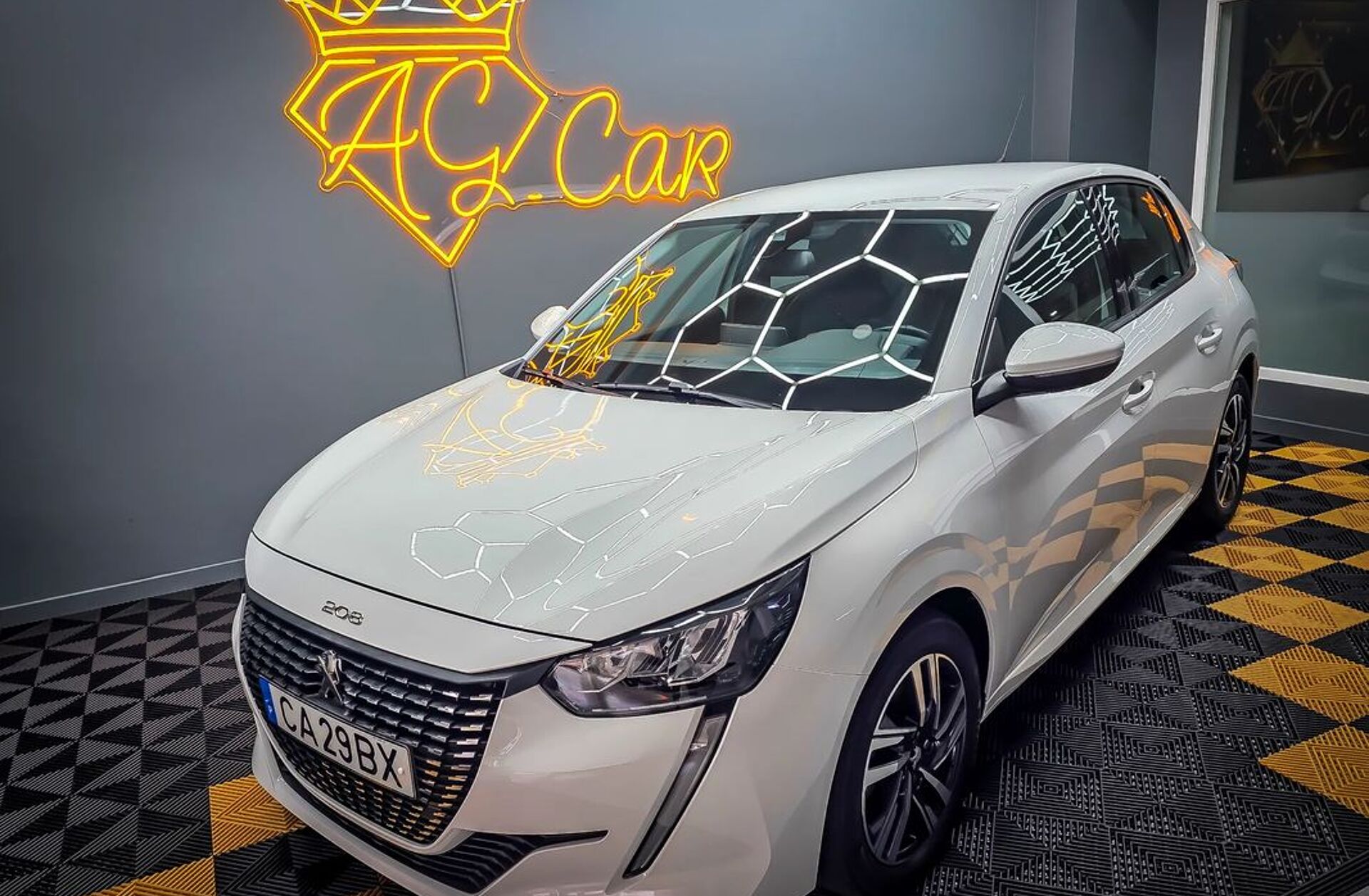 PEUGEOT 208 1.2 PureTech Allure Pack EAT8