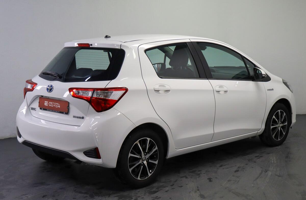 TOYOTA Yaris 1.5 HSD Comfort