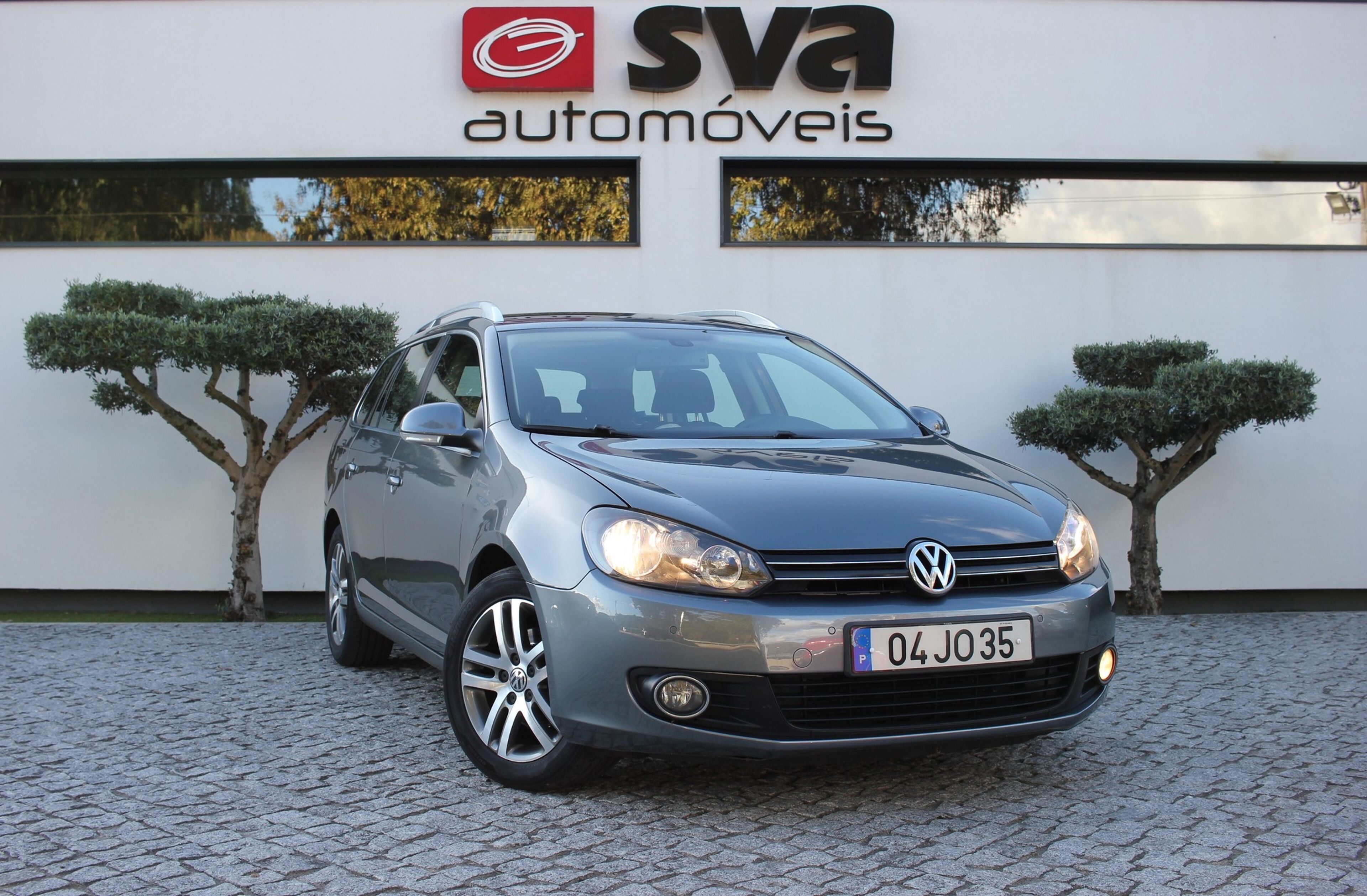 VOLKSWAGEN Golf 1.6 TDi Confortline