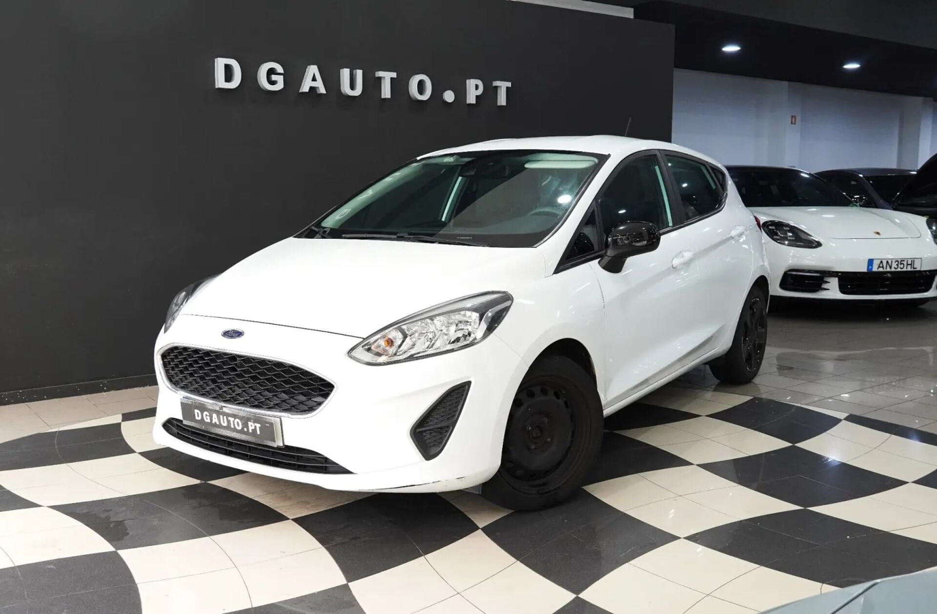FORD Fiesta 1.1 Ti-VCT Business