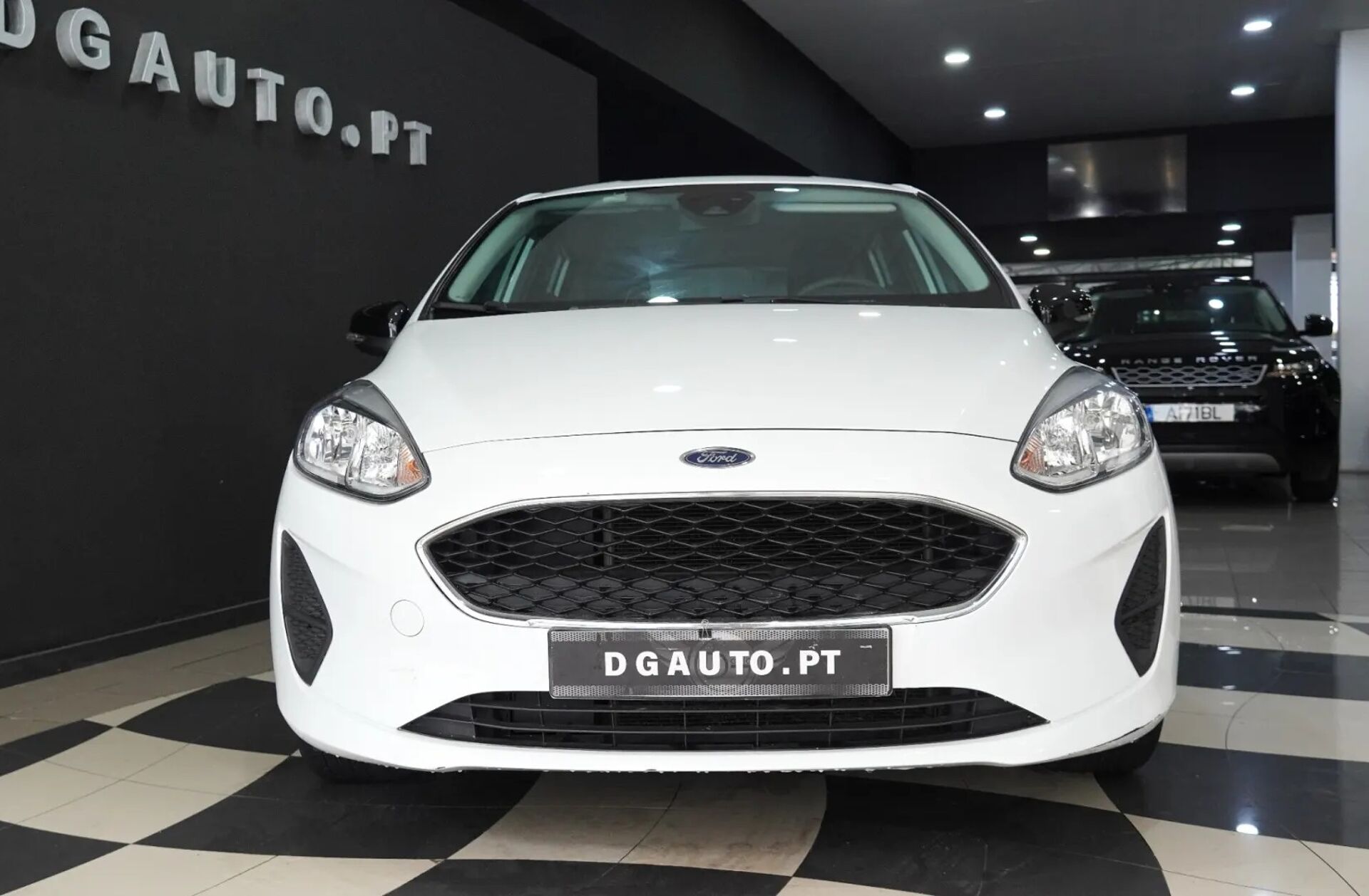 FORD Fiesta 1.1 Ti-VCT Business