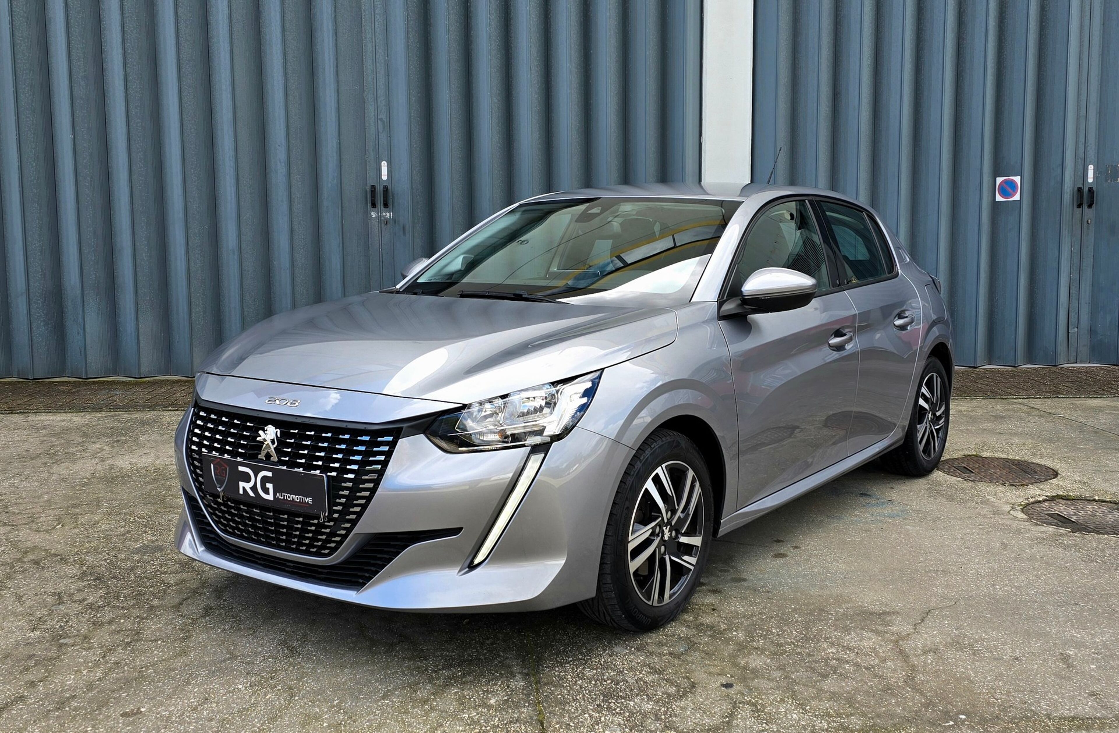 PEUGEOT 208 1.2 PureTech Allure
