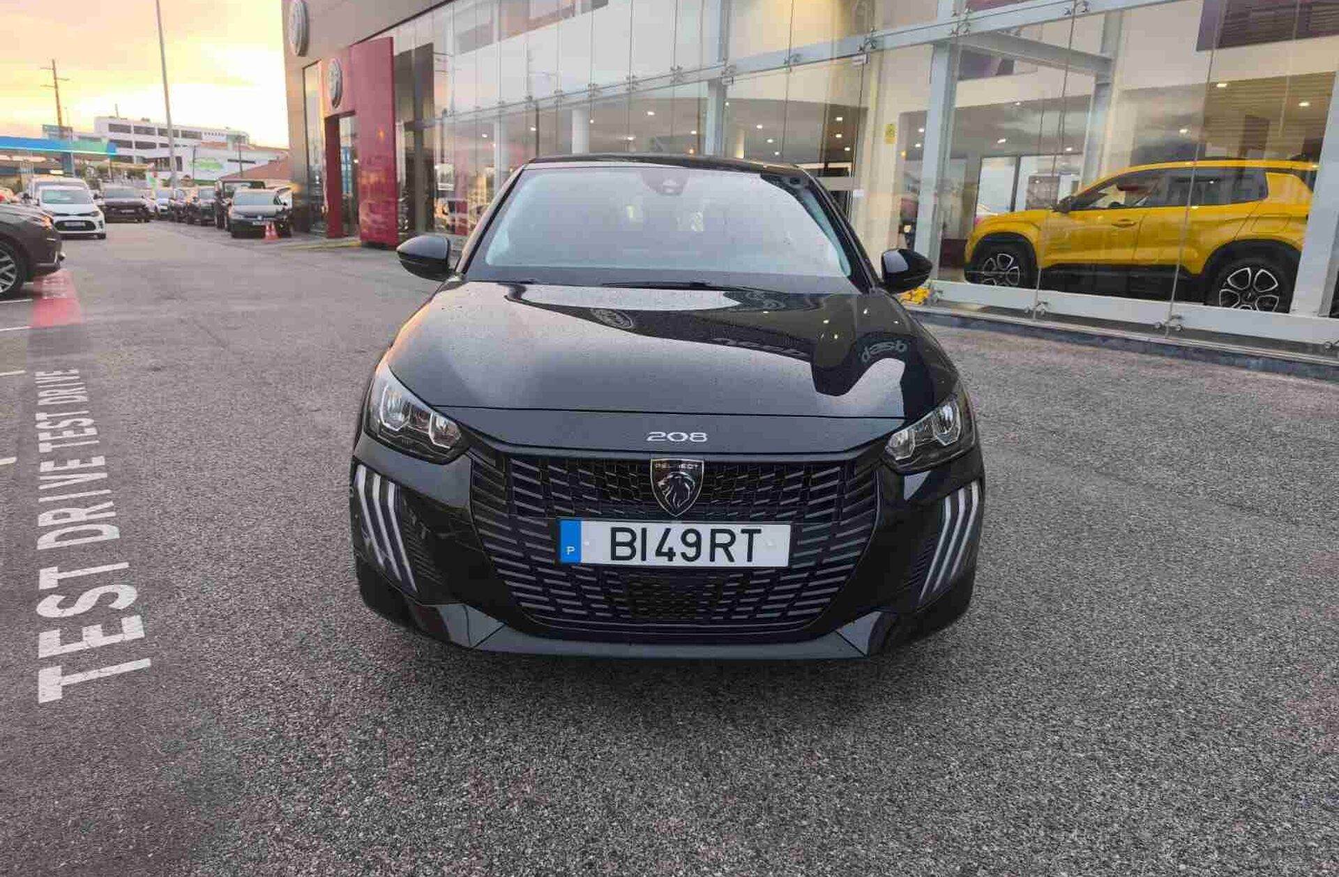 PEUGEOT 208 1.2 PureTech Active