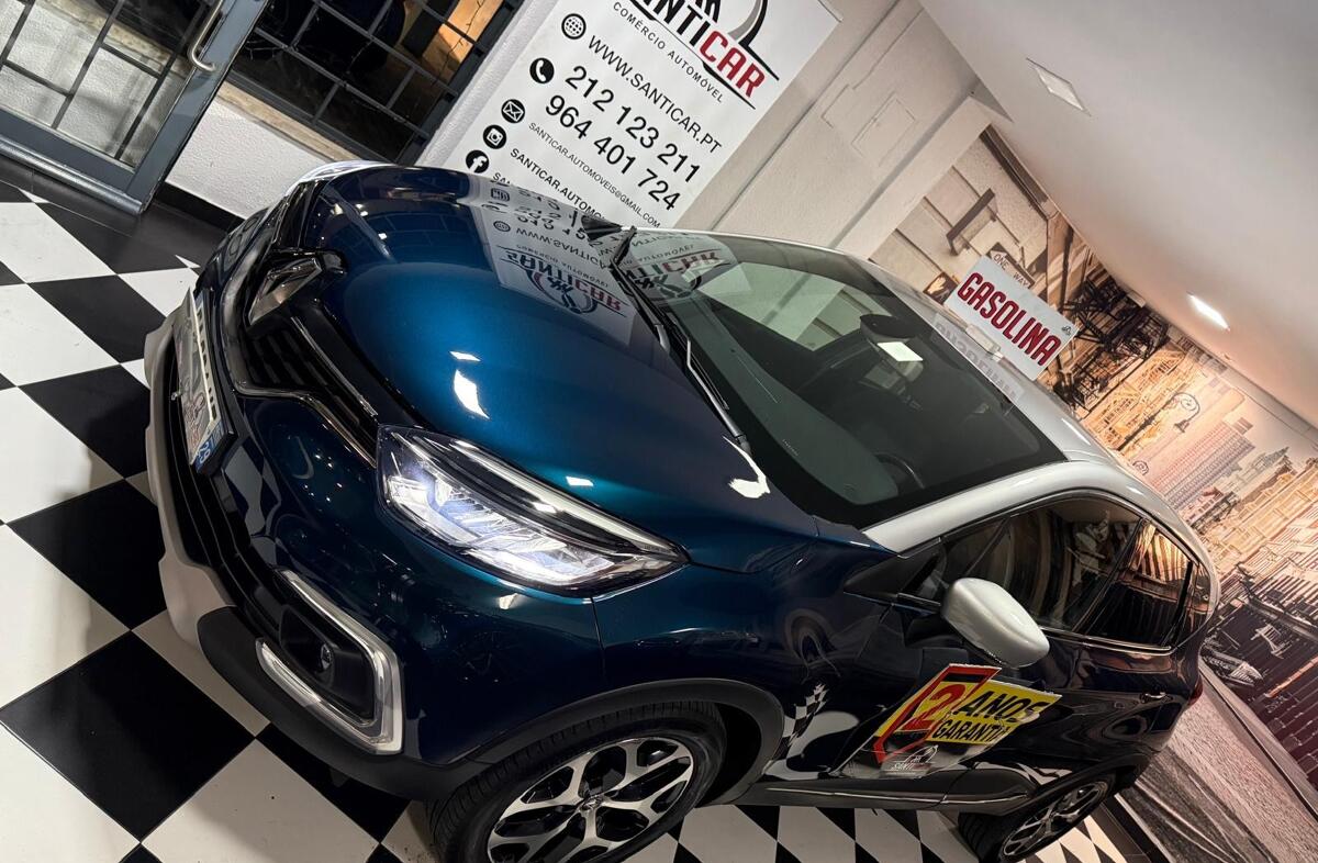RENAULT Captur 0.9 TCe Exclusive