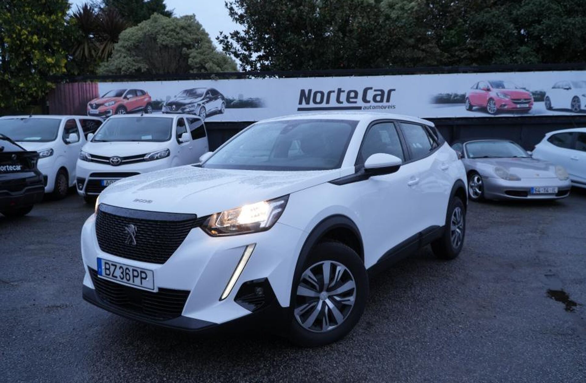 PEUGEOT 2008 1.2 PureTech Active