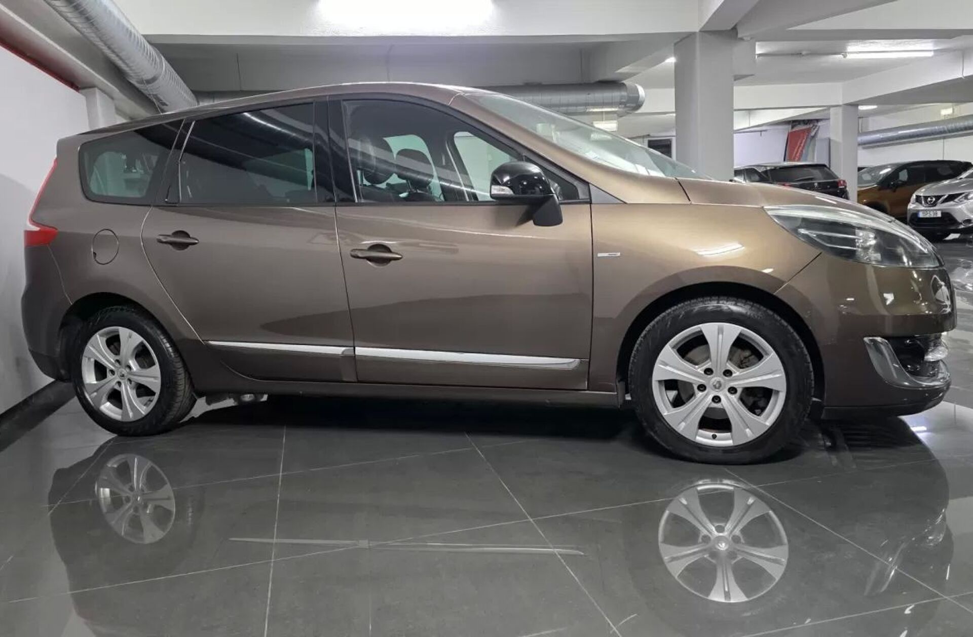 RENAULT Scénic G. 1.5 dCi Bose Edition 7L